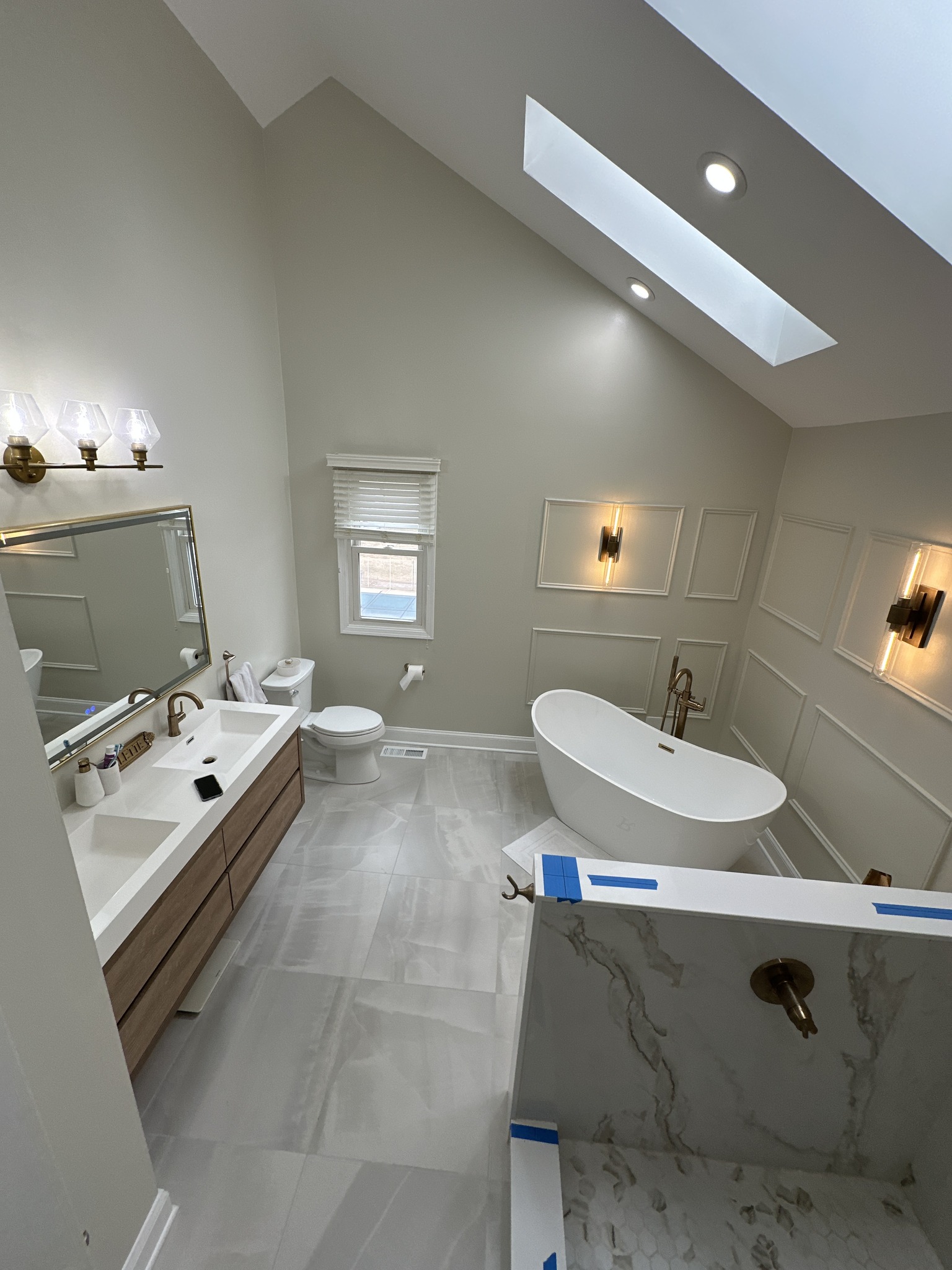 “Bathtub replacement in Philadelphia with modern design and upgraded fixtures.”
